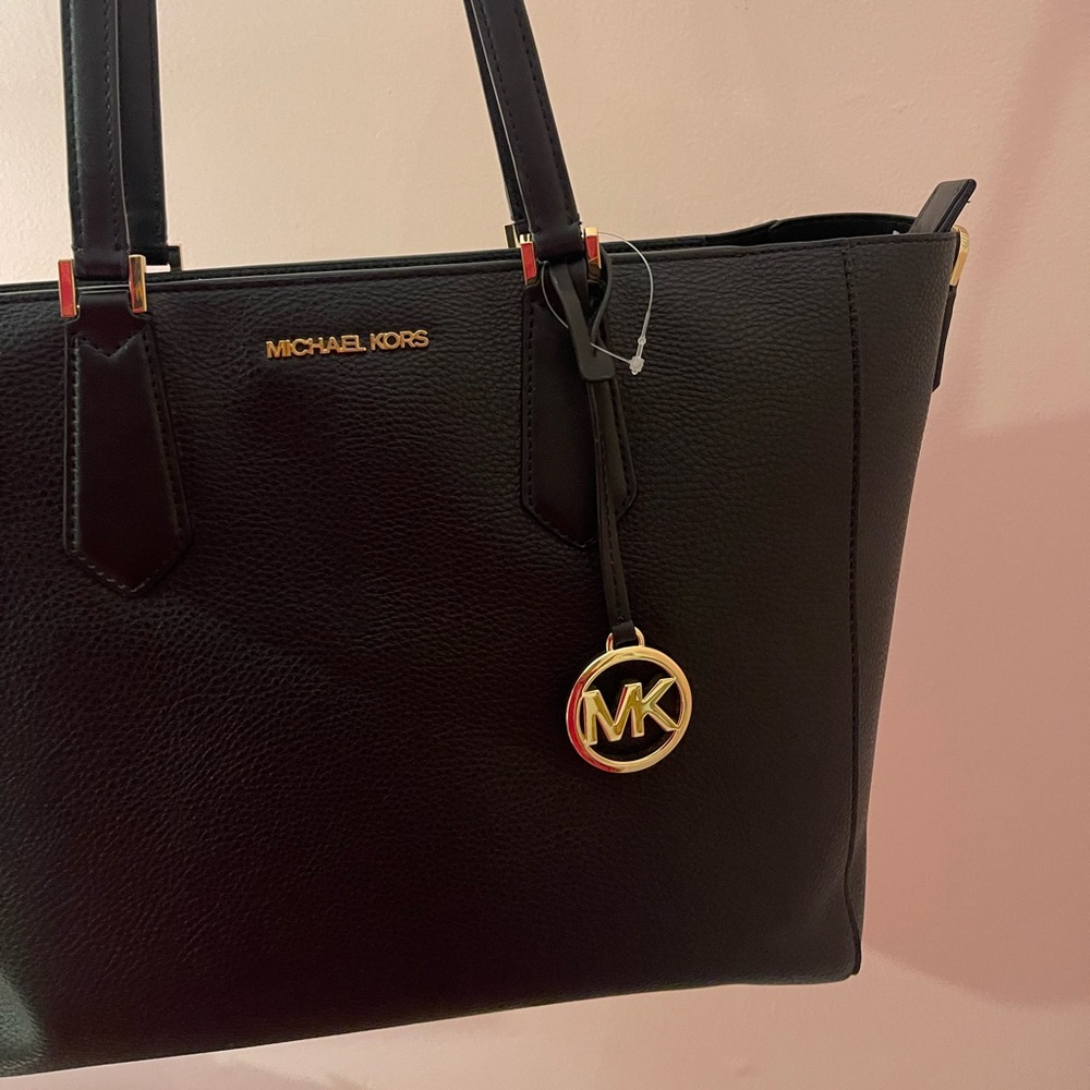 Kimberly 3 piece Micheal Kors purse - brand new and authentic
